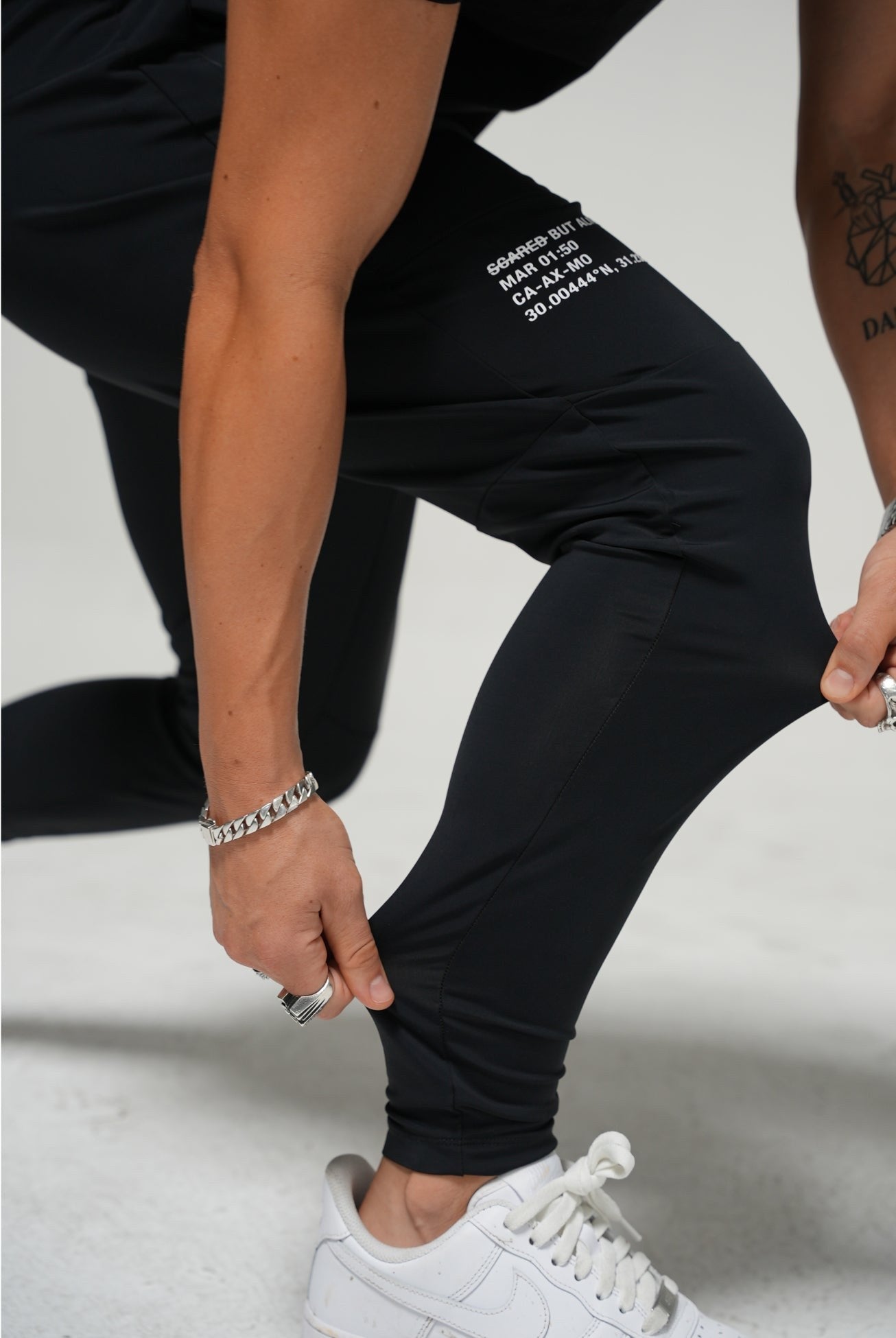 Tokyo Jogger Black Out thigh stamp and fitted calf detail